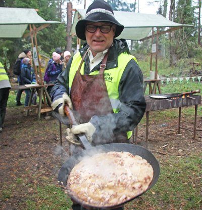 Ingvar Hansson, Region Mälardalen, lagade kolbullar till eleverna